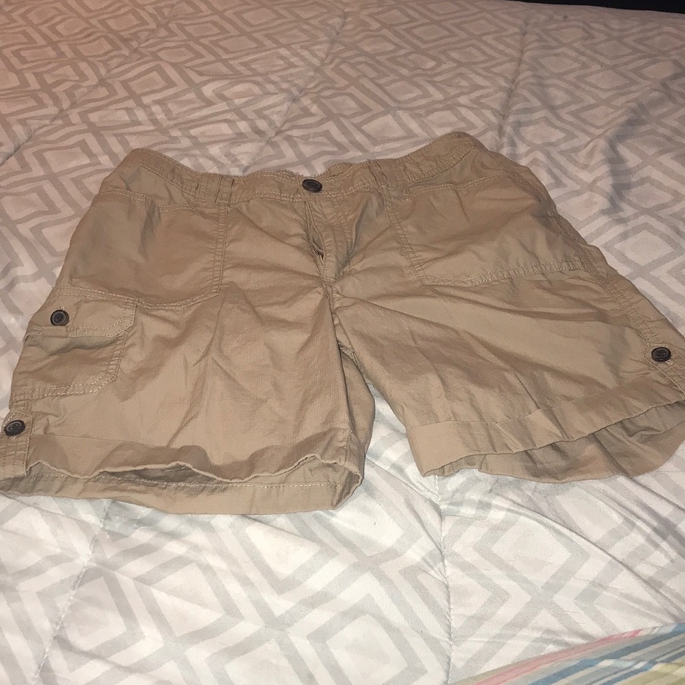 🌸 4x20 🌸 CROFT & BARROW KHAKI SHORTS SZ 12